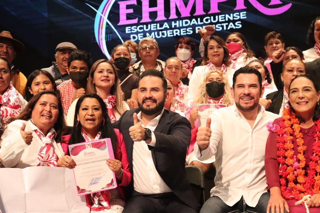 Un total de 679 mujeres egresaron de la Escuela Hidalguense de Mujeres Priistas (Cortesía)