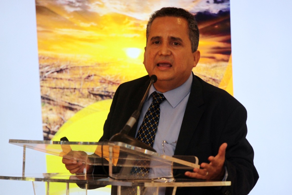 Abimael Salas, jefe de Meteorología en Multimedios TV. Foto: Roberto Alanis.