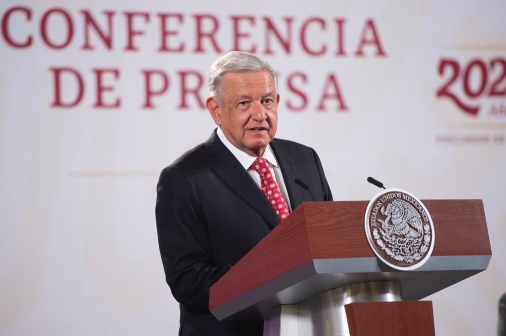 AMLO aseguró que se sigue avanzando en la investigación sobre los 43 de Ayotzinapa | Especial