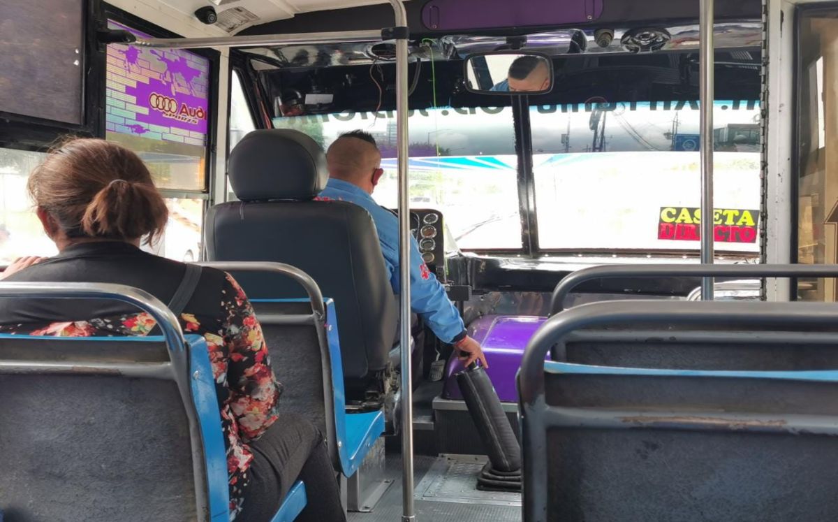 Aspectos de una unidad del transporte público | Melanie Torres
