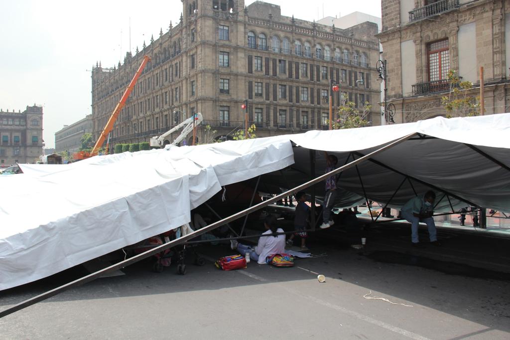 Manifestantes en el Zócalo de la Ciudad de México