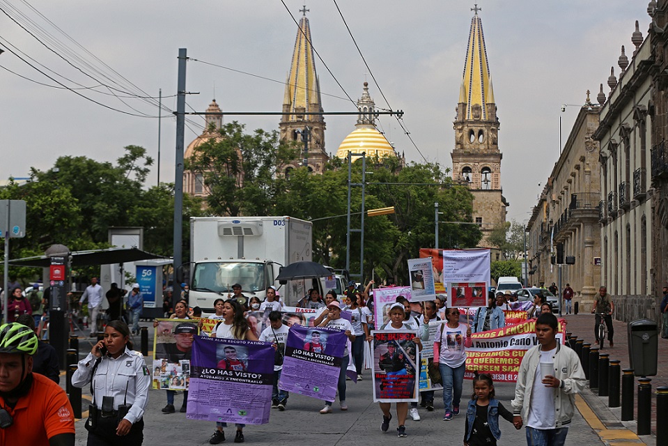 Colectivos se manifiestan por el marco del Día Internacional de Víctimas de Desaparición Forzada (Fernando Carranza)