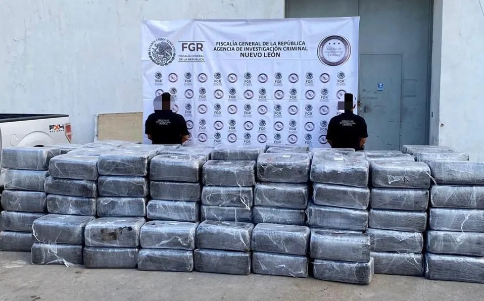 Más de dos toneladas de mariguana fueron aseguradas. Foto: Especial