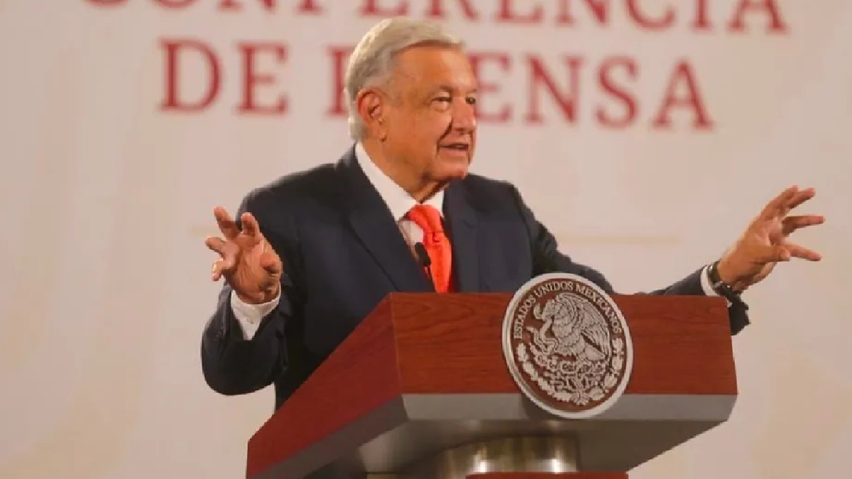 AMLO pide no cancelar consultorios médicos de farmacias