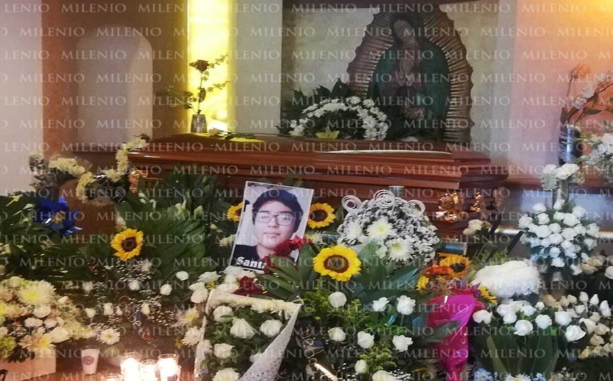 Familiares despiden a Santiago | Delfino Nolasco