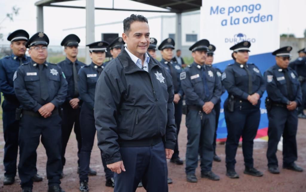 En su primer acto público, el alcalde Antonio Ochoa se puso a la orden de los elementos de la DSPM.