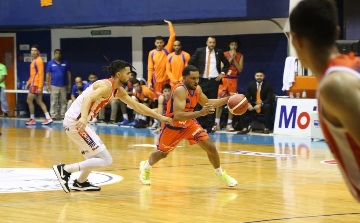 Correcaminos UAT Victoria ganó en Tampico su segundo triunfo en la LNBP. | Foto: Yazmín Sánchez