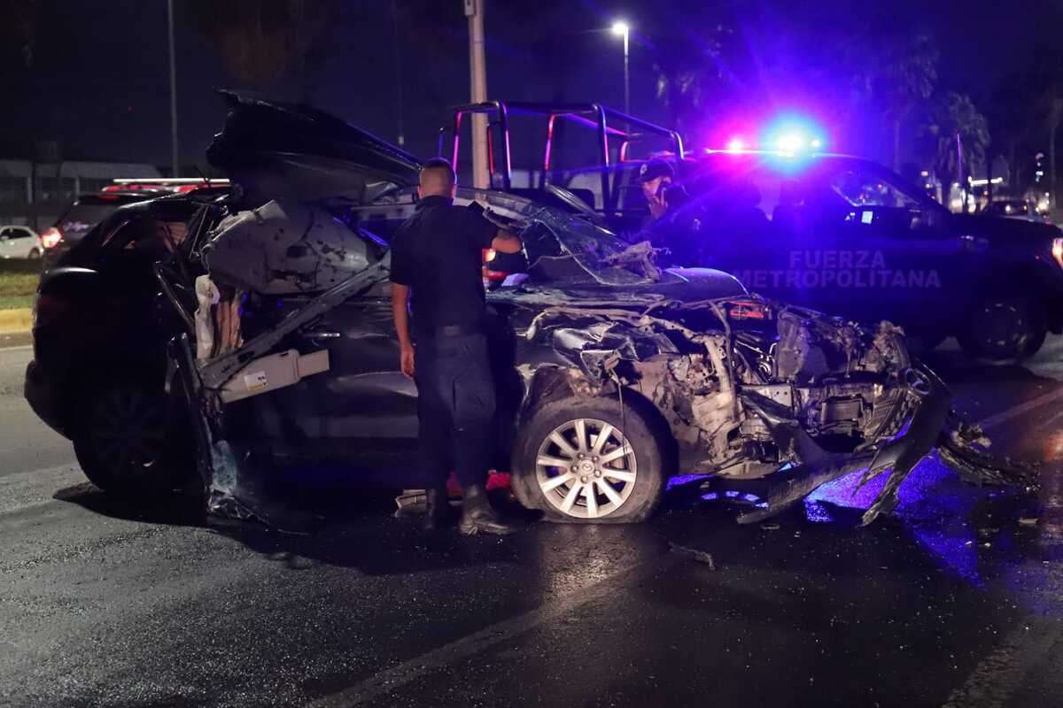 El conductor logró salvarse de terminar prensado | Notivox Digital