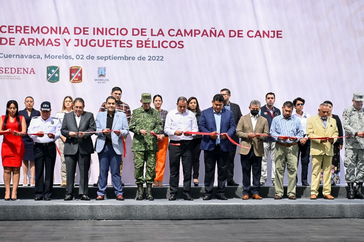 Cuauhtémoc Blanco encabeza campaña de canje de armas en Morelos. (Especial)