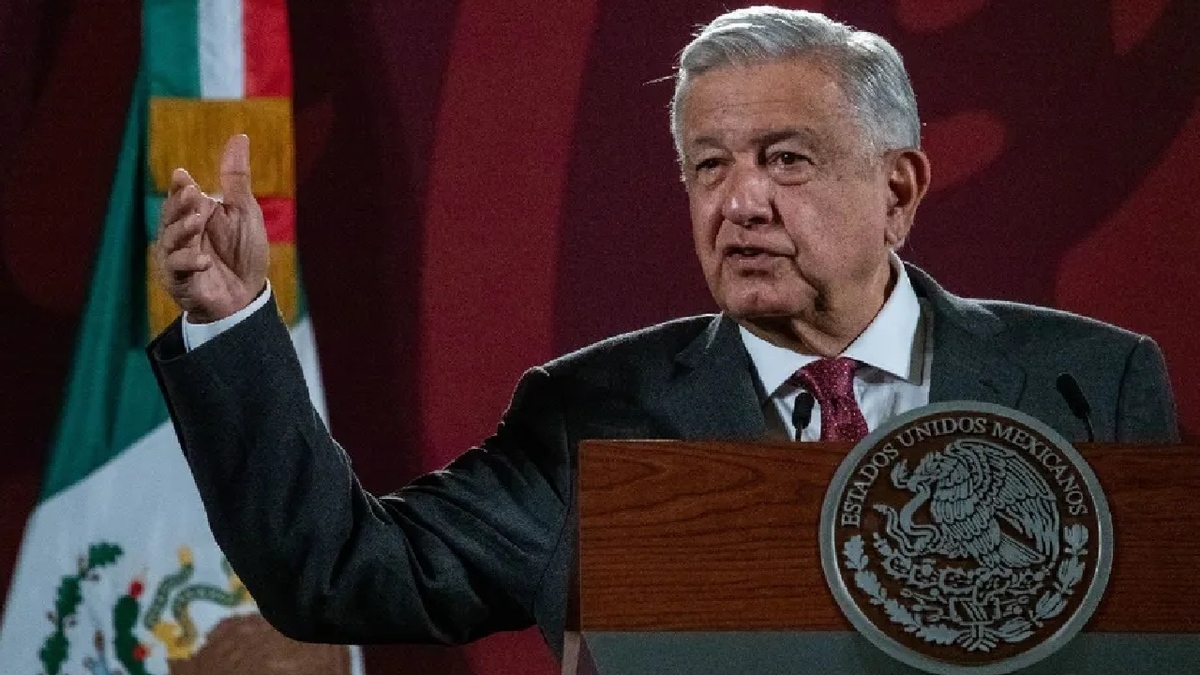 Rescate de mineros en Coahuila se detuvo tras inundaciones; “está lloviendo mucho”: AMLO