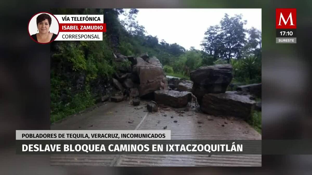 Deslave bloquea camino en Ixtaczoquitlán