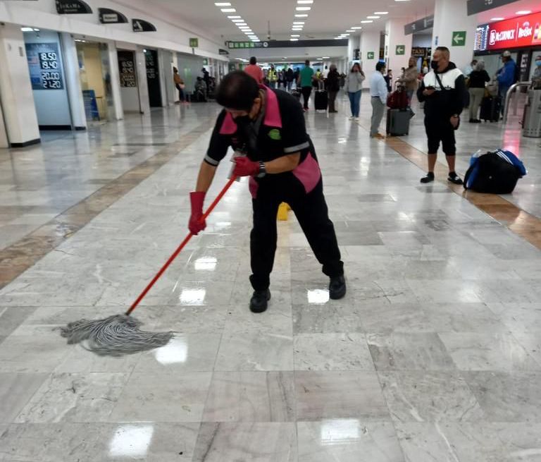 Las prestaciones laborales se han implementado mayormente en las empresas tras la reforma al outsourcing. (Especial)