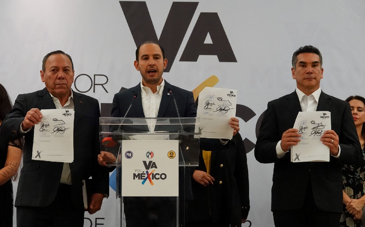 Los dirigentes del PRD, PAN y PRI en una conferencia de prensa de Va por México. | Cuartoscuro