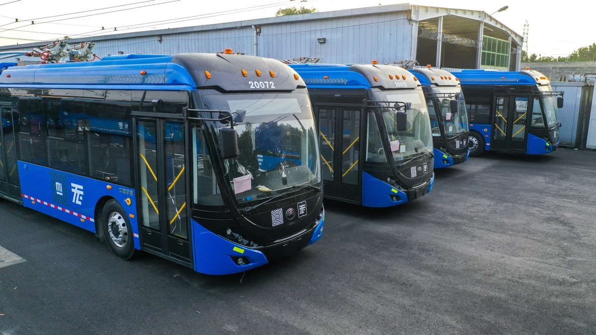 Los nuevos trolebuses entraran a las rutas del servicio. (Especial)