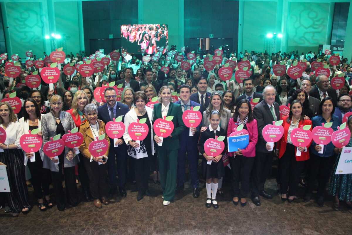 Dijo que la meta es llegar a mil 400 escuelas de Tiempo Completo. Foto: Leonel Rocha