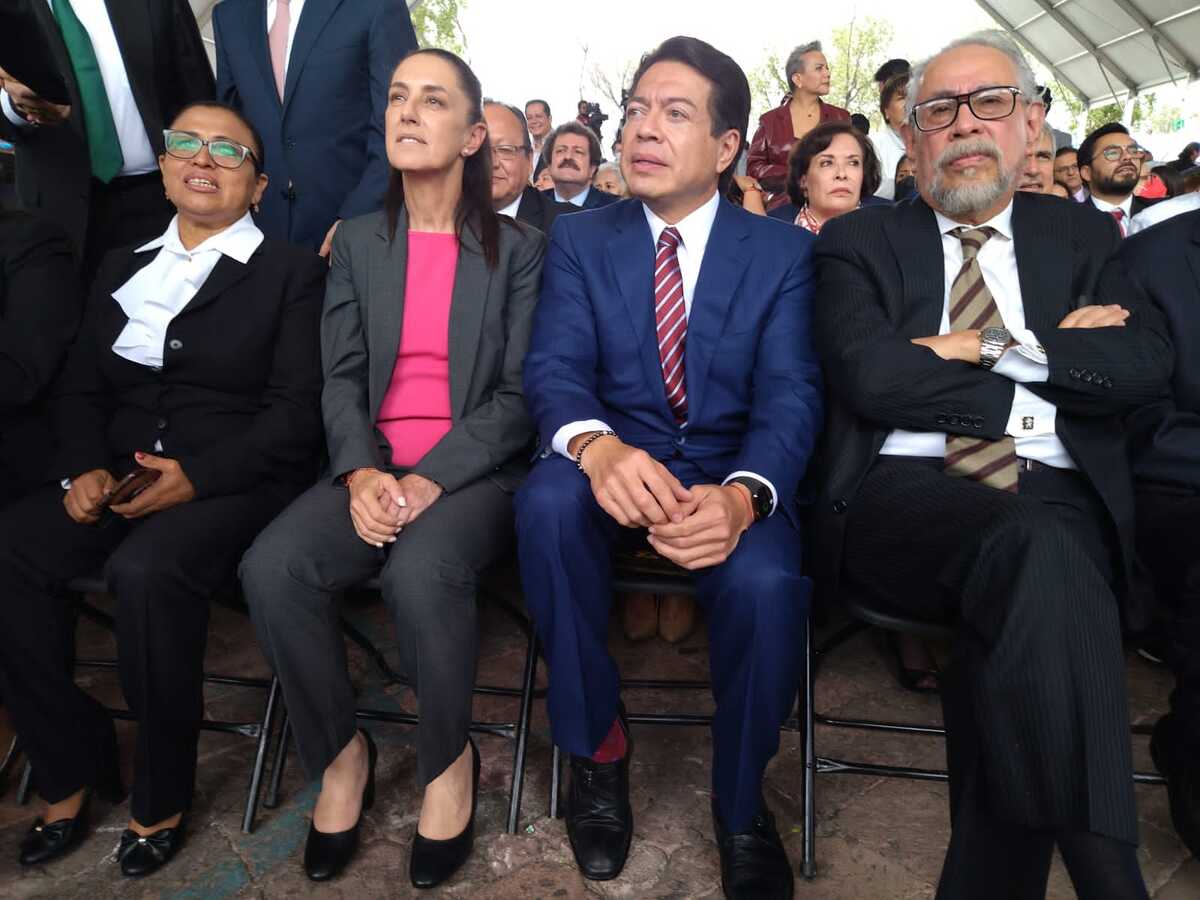 Sheinbaum y Delgado durante el evento en Pachuca. (Alejandro Reyes)
