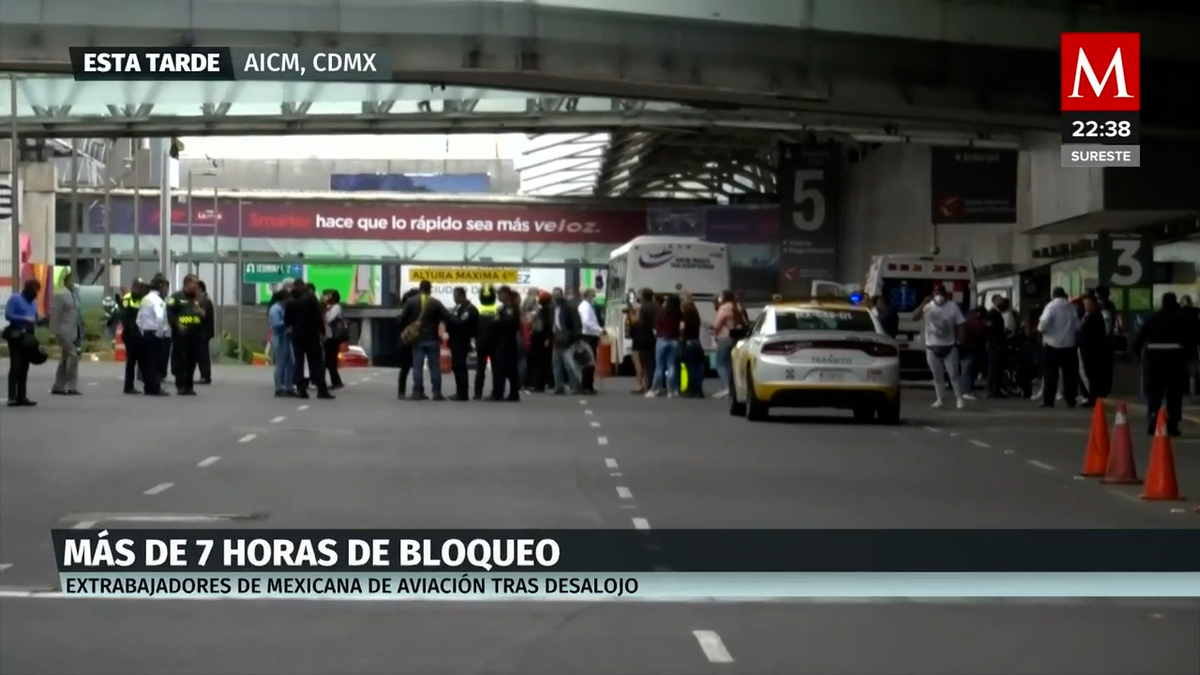 Ex trabajadores de Mexicana de Aviación retiran bloqueo en el AICM
