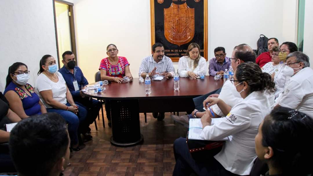 https://cdn.milenio.com/uploads/media/2022/09/07/brindan-apoyo-psicologico-comunidades-norte-1.jpg