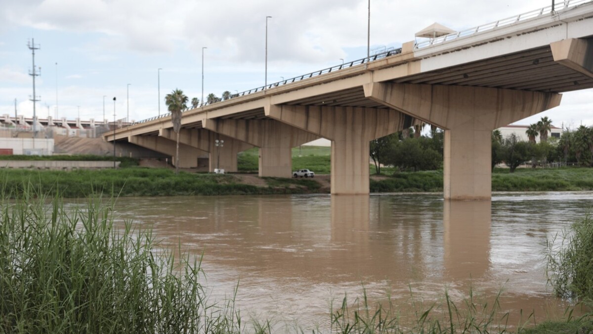 Río Bravo aumenta su nivel a la altura de Nuevo Laredo. (Lucía Cisneros)