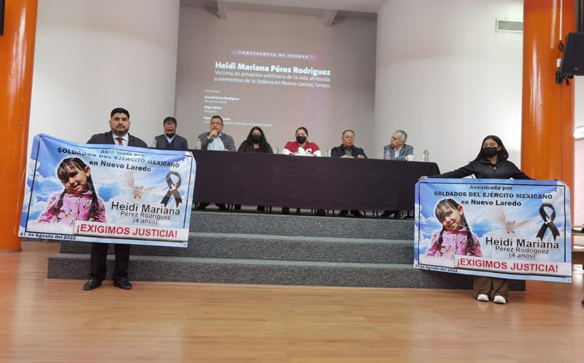 Rueda de presa de familia de menor que murió por un disparo de militares.