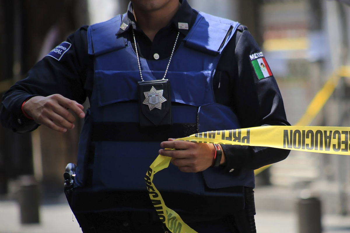 Policías | Andrés Lobato