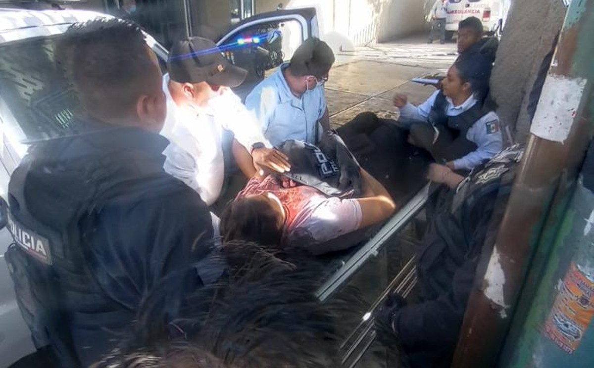Madre e hijo fueron trasladados hacia el Hospital La Perla.