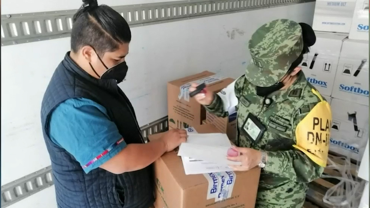 Arriba lote de vacunas pediátricas a Michoacán