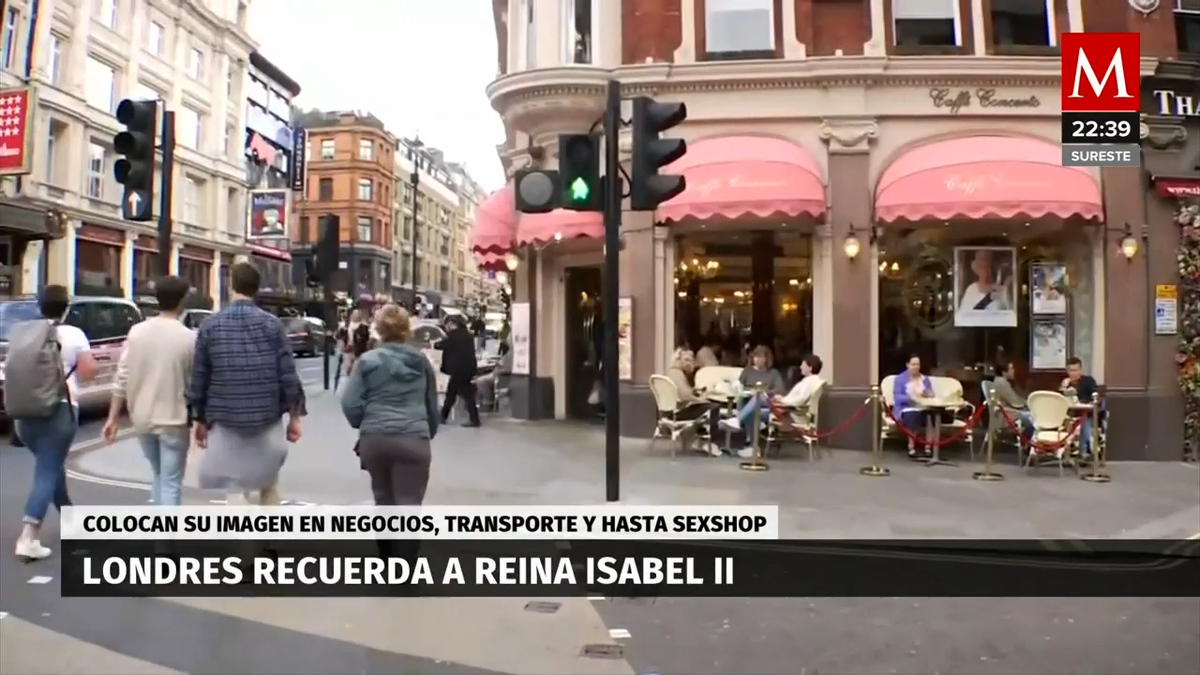 Londres. Recuerdan a reina Isabel II con fotos en calles y sex shops