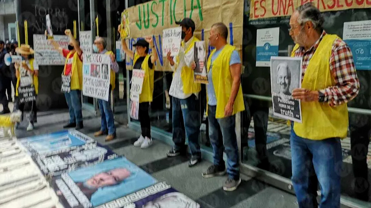 En CdMx, colectivos exigen libertad de Julian Assange, fundador de WikiLeaks