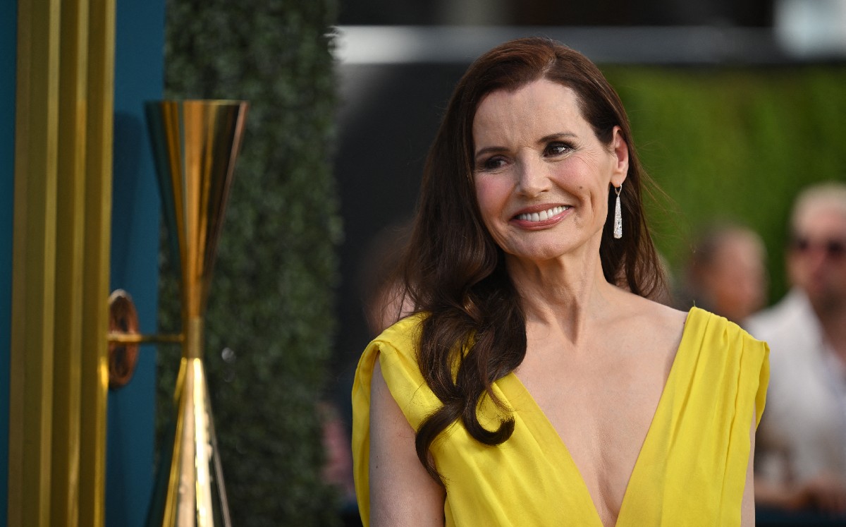 Geena Davis es reconocida durante los premios Emmy | AFP