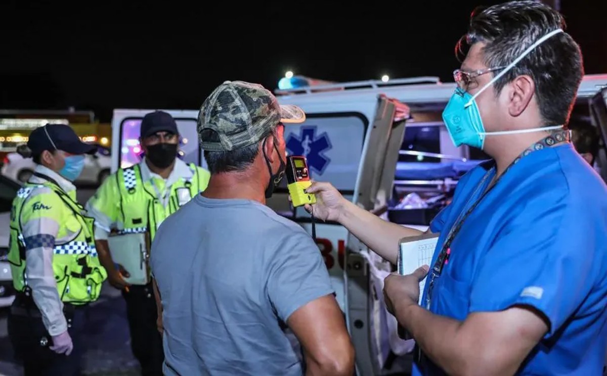 Califican innecesarios alcoholímetros en la salida de playa Miramar