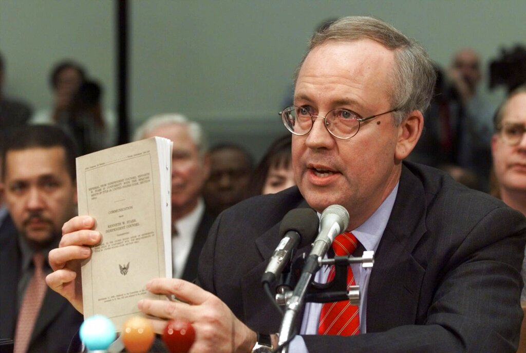 Ken Starr, fiscal del caso entre Bill Clinton y Monica Lewinsky. (AP / Archivo)