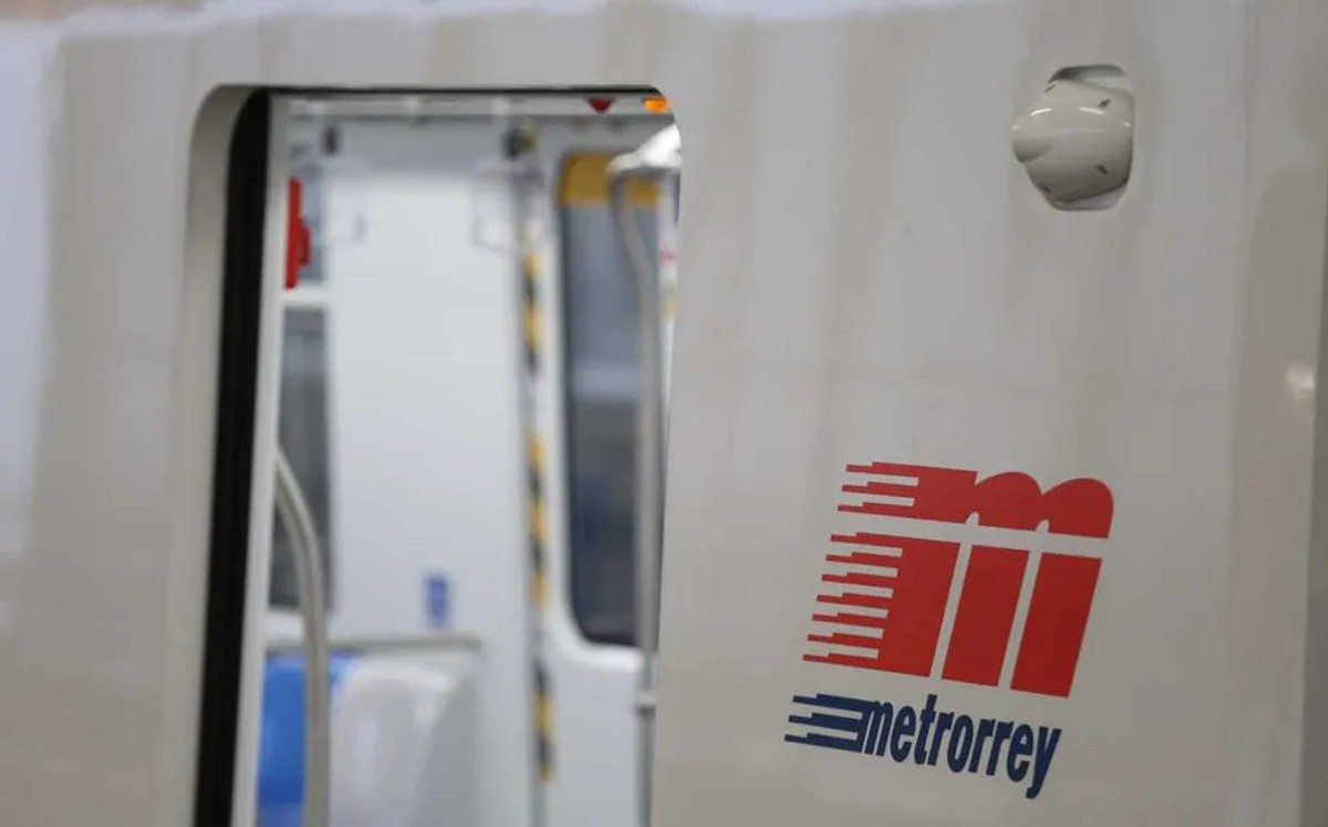Línea 3 del metro en Monterrey  |  Jorge López