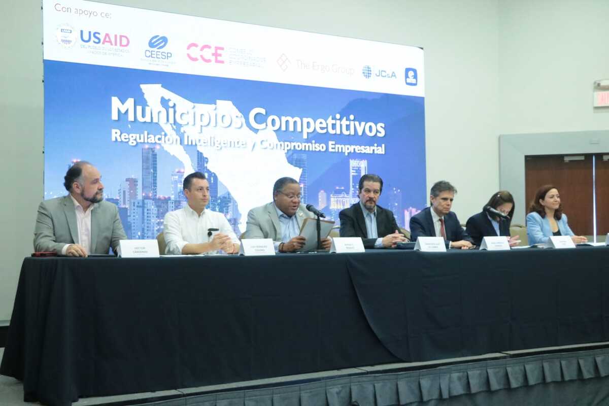 Municipios de  Nuevo León forman parte del nuevo modelo de reglamento de mejora regulatoria. Foto: Leonel Rocha
