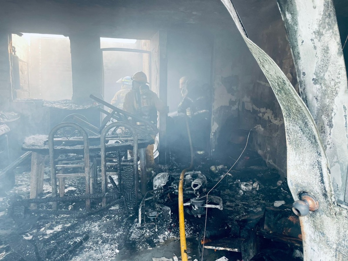Protección Civil y Bomberos Municipales atendieron el incendio en la calle Mar en la colonia El Romereño,