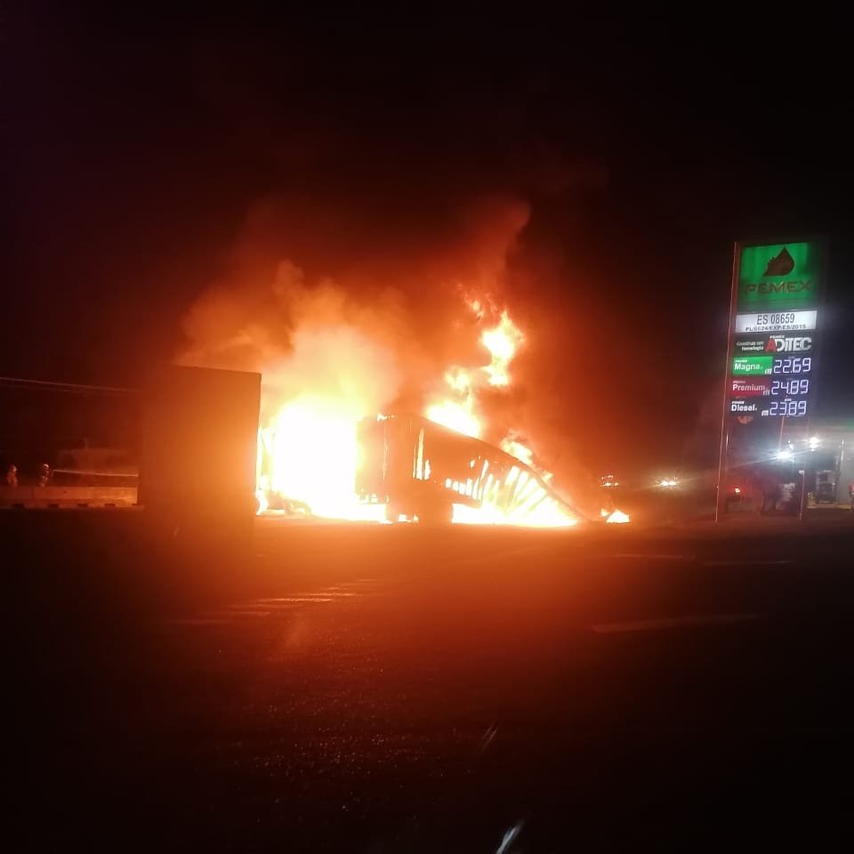 Accidente en carretera Santa Rosa-La Barca (Twitter @PCJalisco)
