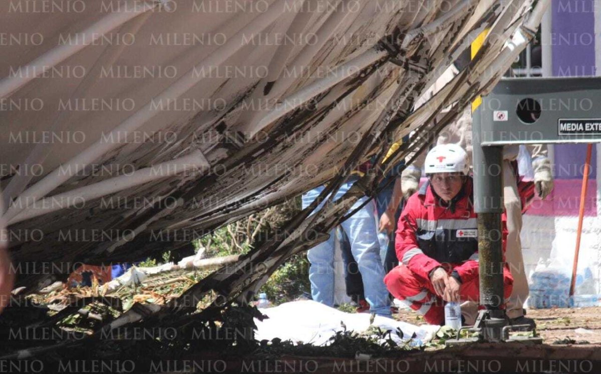 Colapso de tanque de agua elevado en Puebla deja dos muertos | Alfredo Fernández