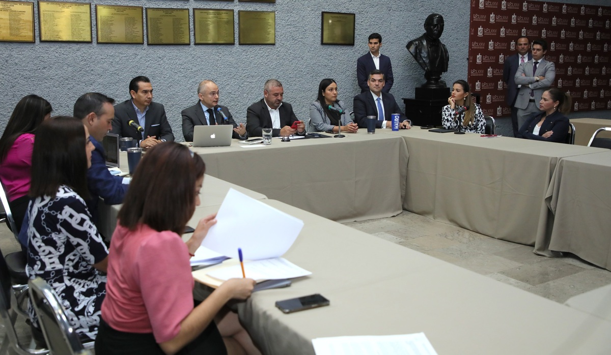 El funcionario tuvo un diálogo con diputados de la Comisión de Justicia y Seguridad Pública del Congreso del Estado. Foto: Especial
