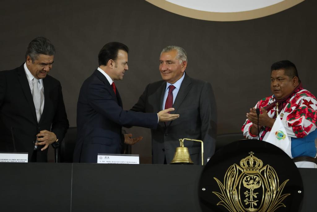 Adán Augusto López acudió a la toma de posesión de Esteban Villegas en representación de AMLO. | Especial