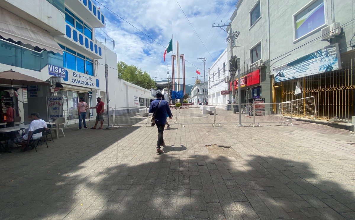Colocan valla en Ciudad Victoria par dividir gritos de Independencia
