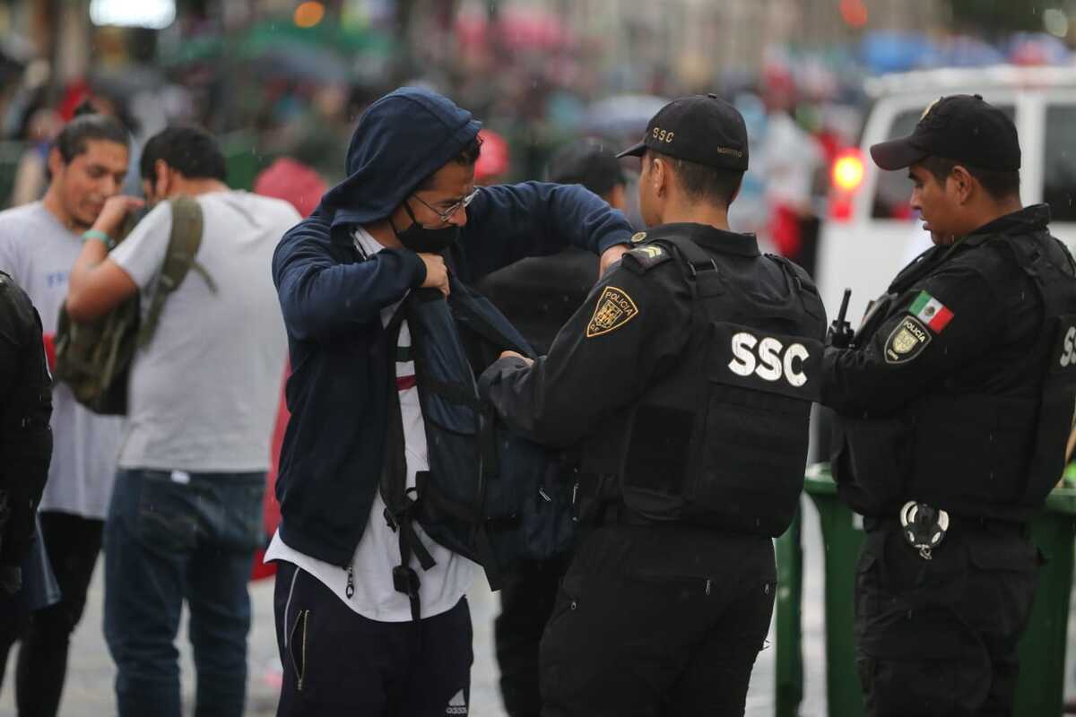 SSC revisa mochilas y bolsos en el Zóclao