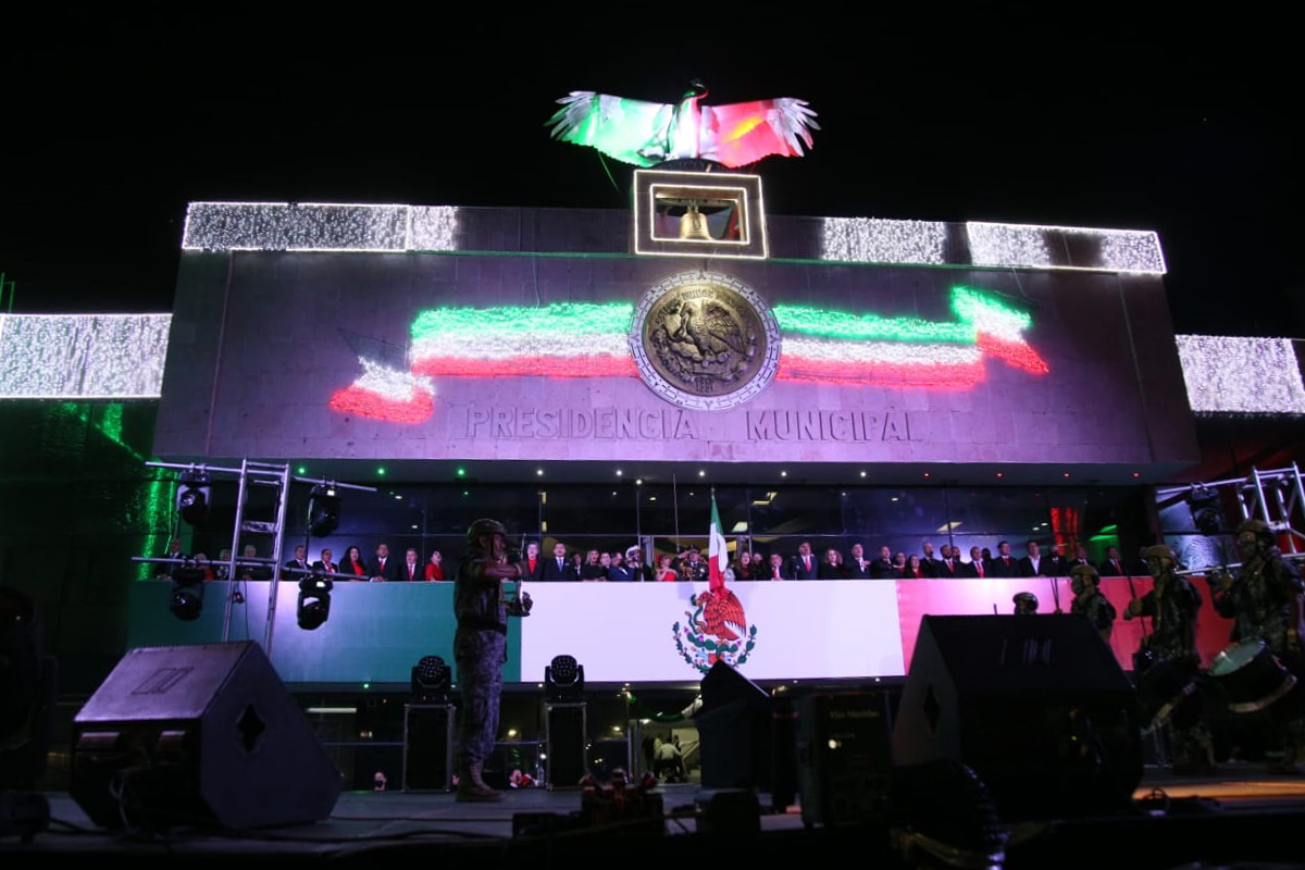 Con festejo y música celebran Grito de Independencia en Gómez Palacio. | Martin Piña