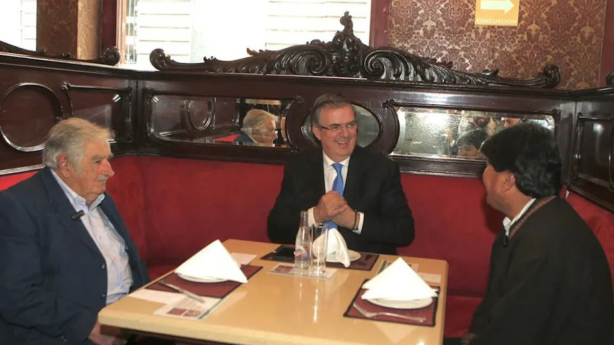 Ebrard come con Pepe Mujica y Evo Morales
