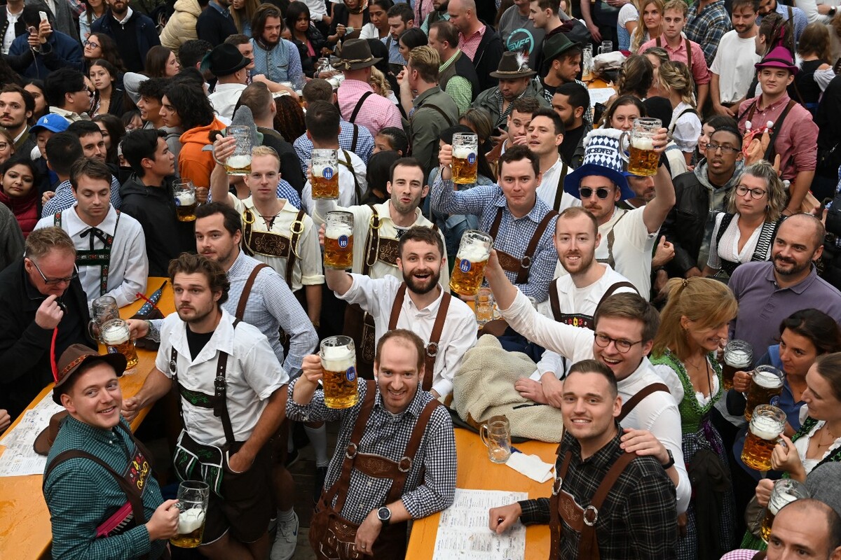 La Fiesta de la Cerveza de Múnich la fiesta va a durar hasta el 3 de octubre | AFP