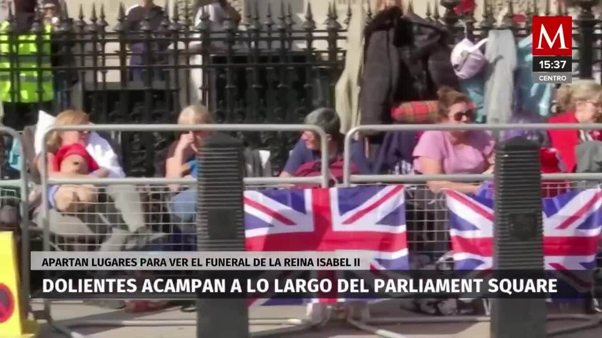 Dolientes acampan fuera de Westminster