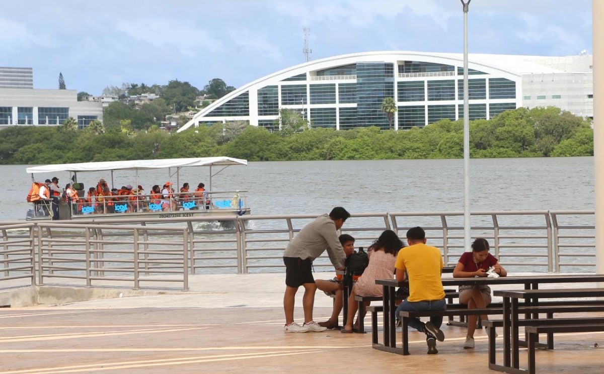 Tampico recibe turistas de diversos puntos del país los fines de semana. | Foto: Yazmín Sánchez