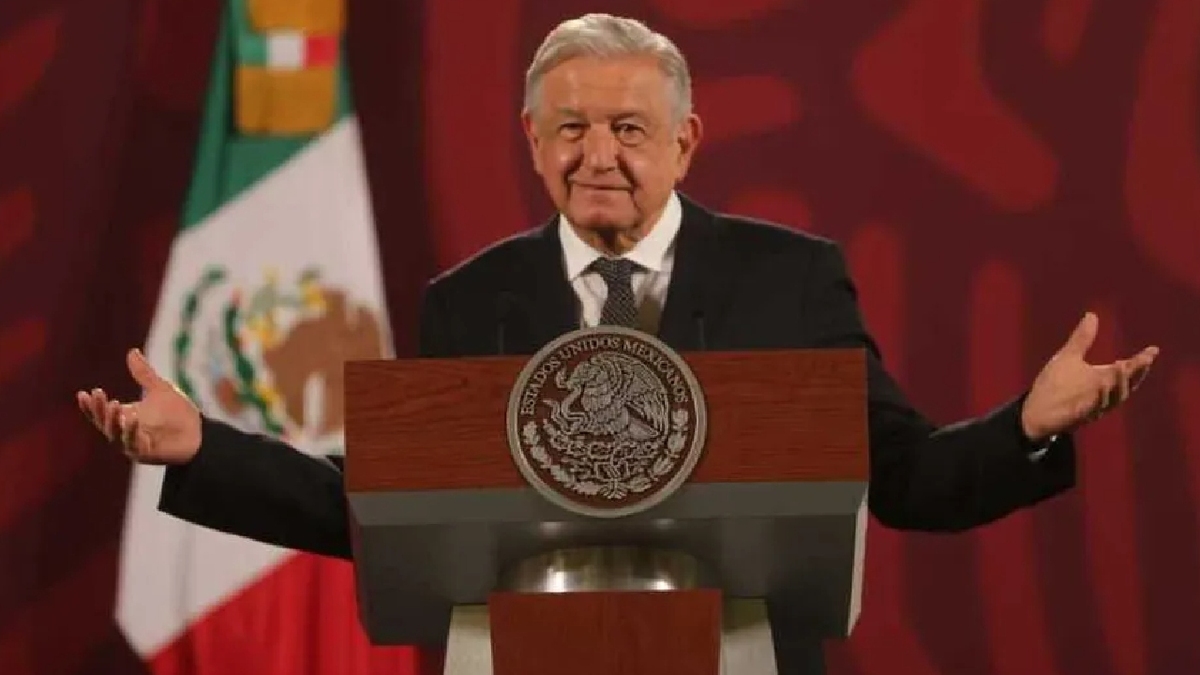 AMLO asegura que Carlos Joaquín ayudará a promover el turismo desde Canadá