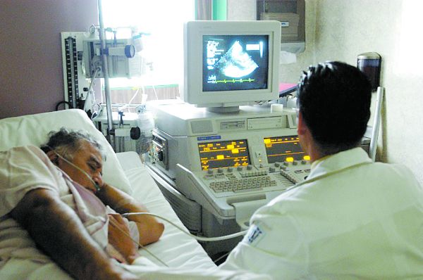 Refieren que la obesidad es un factor de riesgo para la isquemia del corazón. Archivo