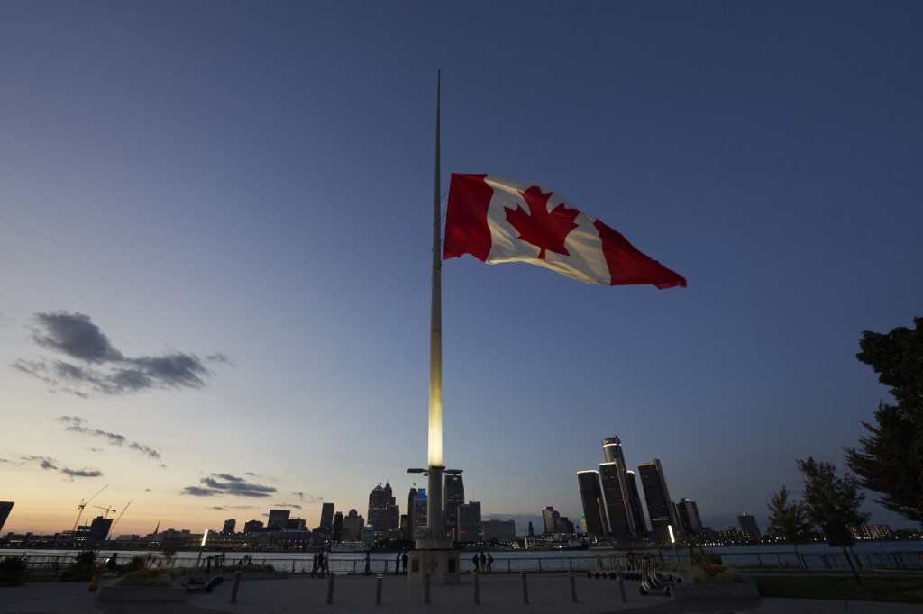 Canadá lleva aplicando la medida de vacunación covid-19 para ingresar al país. (AFP)