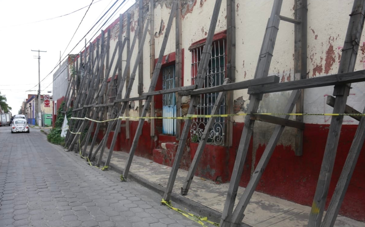 Edificios en varios estados presentaron daños severos tras el sismo. | Andrés Lobato
